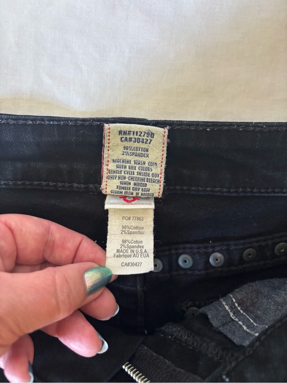 True Religion Black Low Rise Cut Off Shorts size 28 ~ USA! - Picture 4 of 4